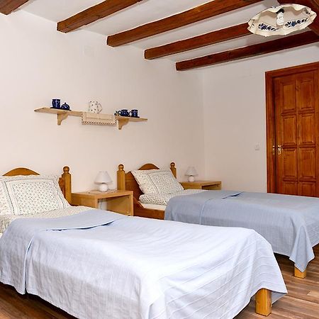 Rigofuetty Vendeghaz Hotel Tiszaalpar Bagian luar foto