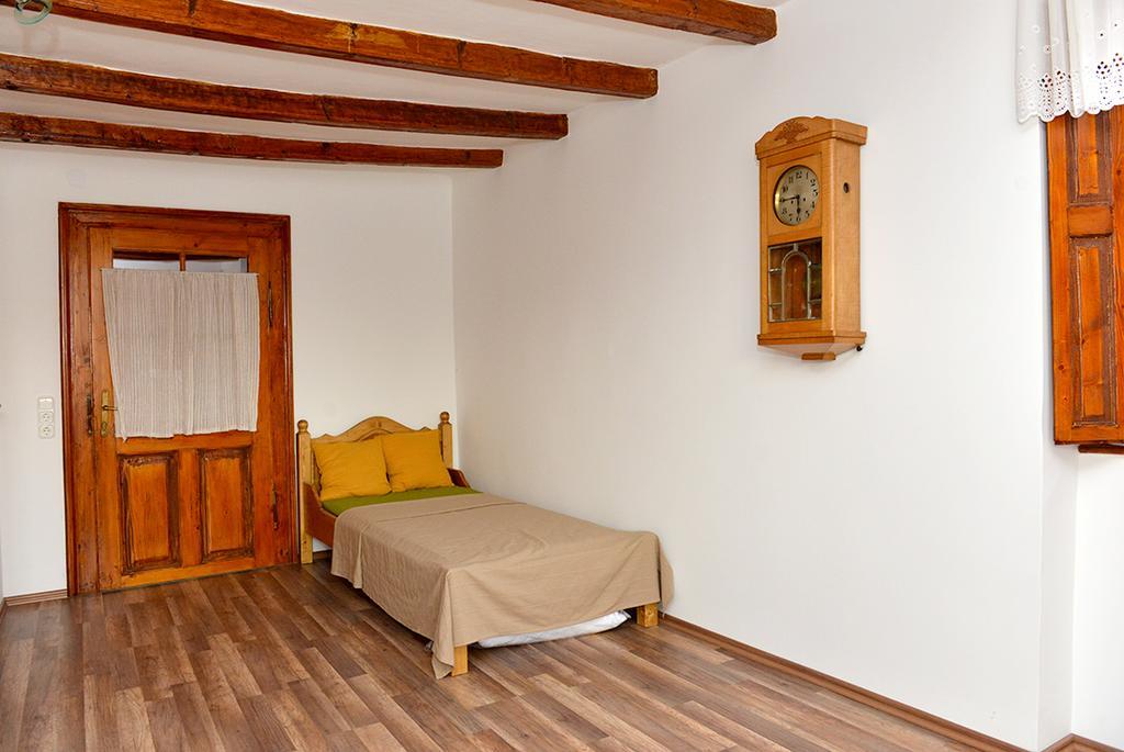 Rigofuetty Vendeghaz Hotel Tiszaalpar Bagian luar foto